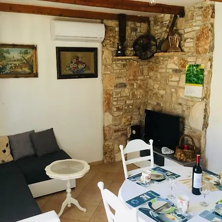 Josipa Apartamento Premantura